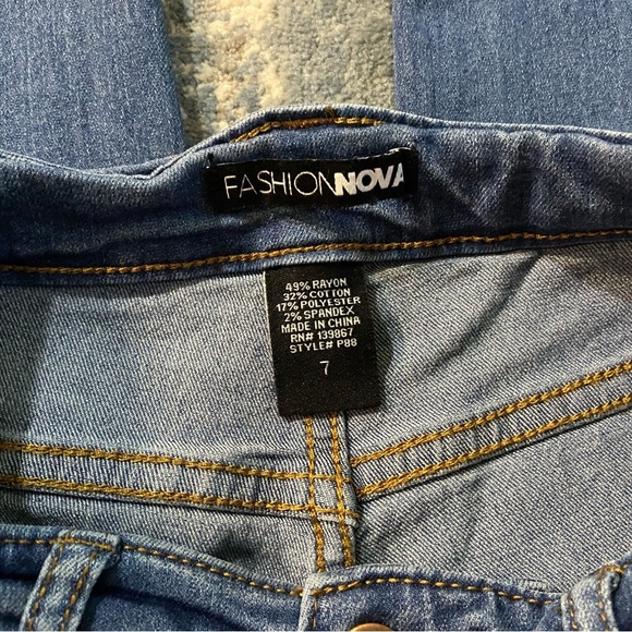 High Rise Jeans - Picture 3 of 3